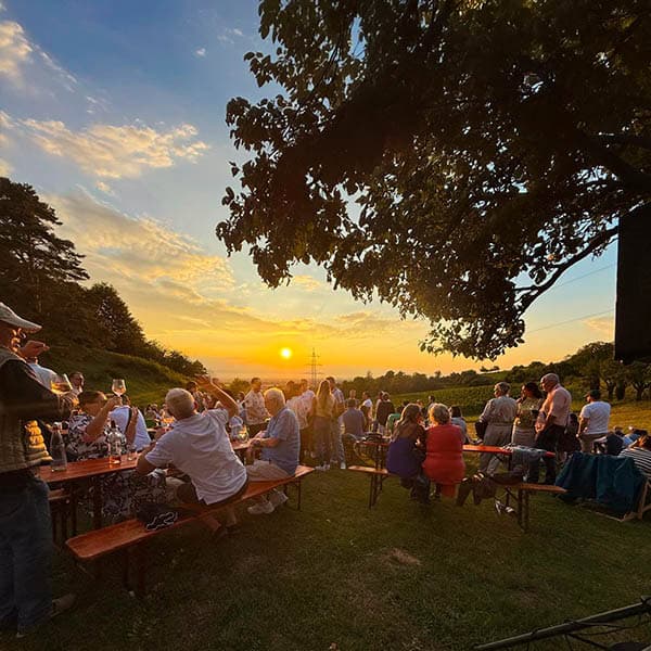 JAZZY LICIOUS und DJ KAIMAR beim Sundowner 2026